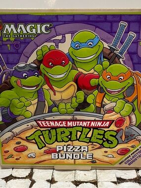 Magic: The Gathering x Teenage Mutant Ninja Turtles Pizza Bundle Box